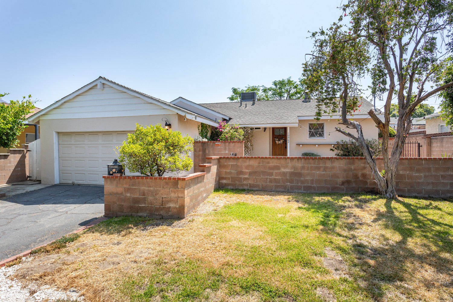 Elfyer - Sunland, CA House - For Sale