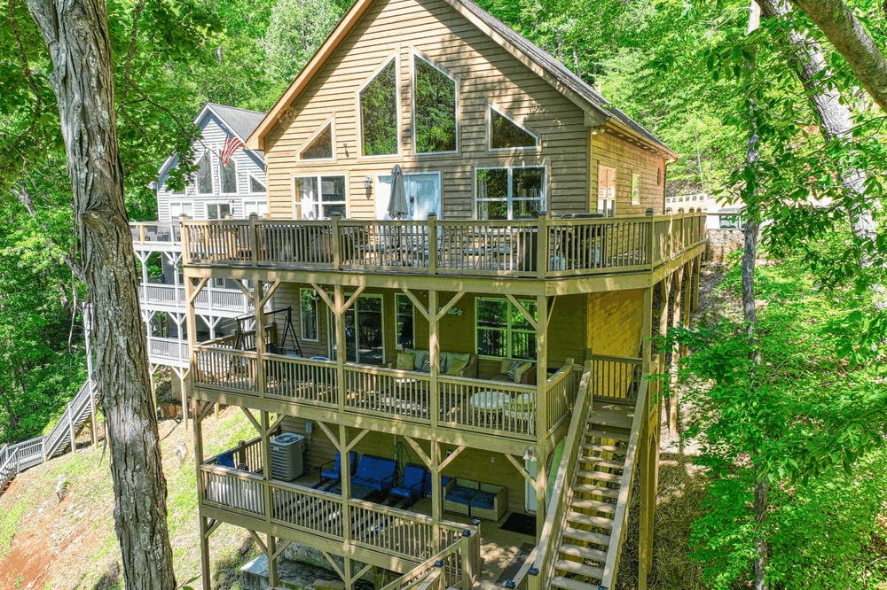 129 Bridgeview Ln