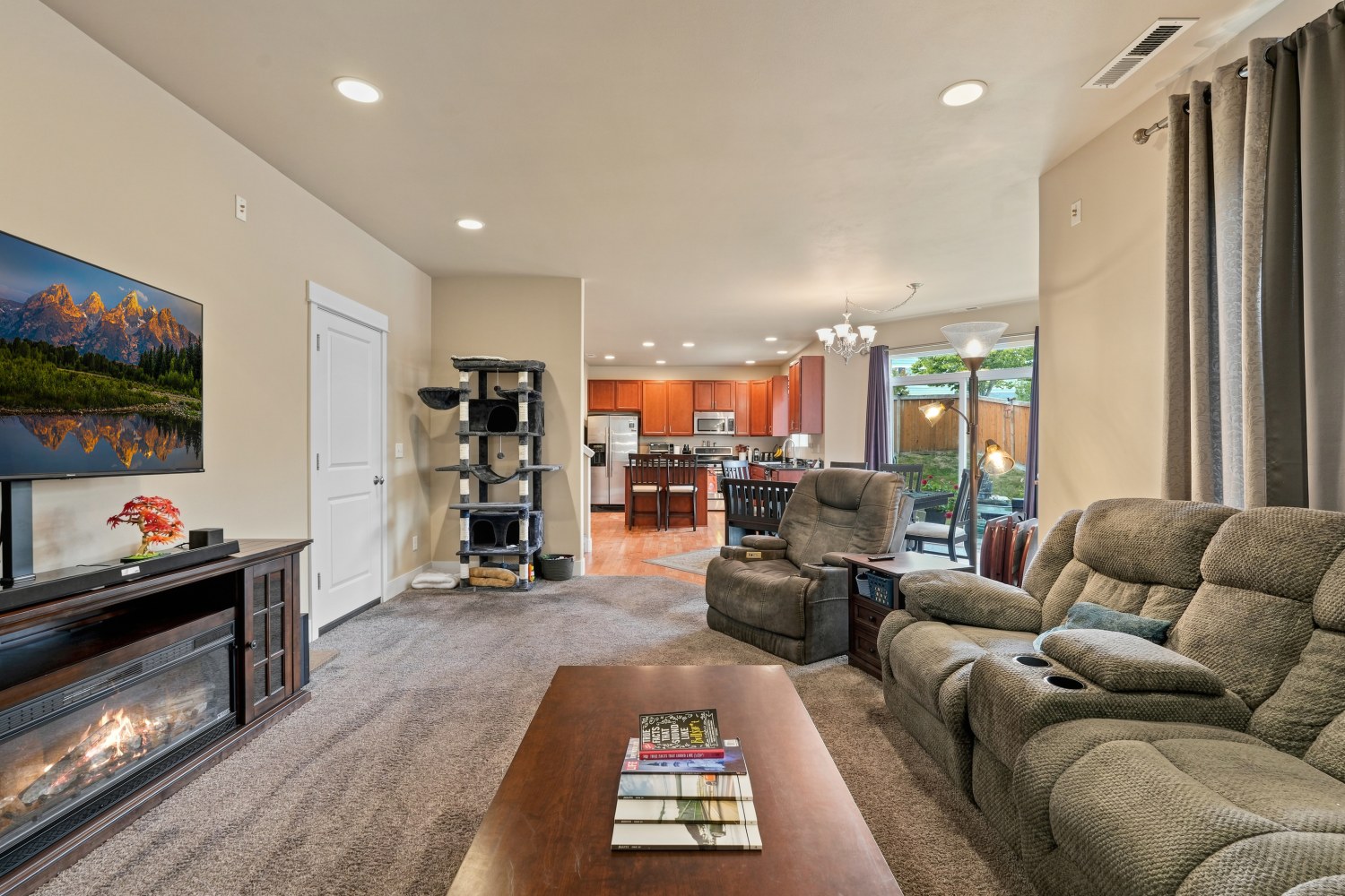 Elfyer - Lake Stevens, WA House - For Sale
