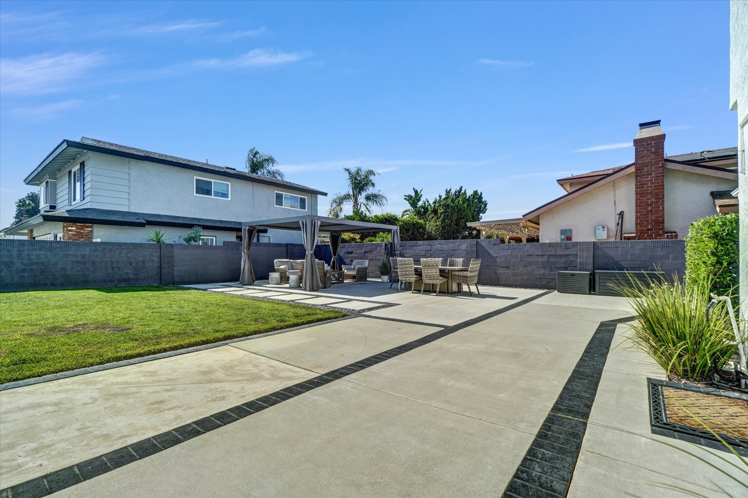 Elfyer - Placentia, CA House - For Sale