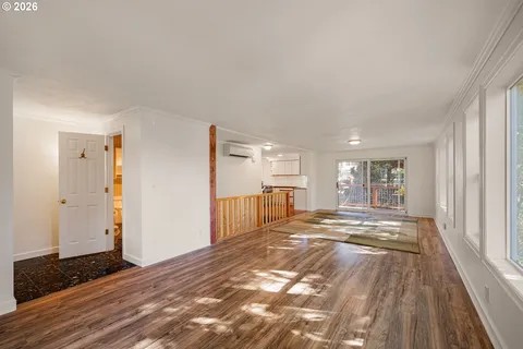 Elfyer - Eugene, OR House - For Sale