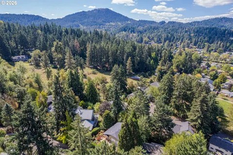 Elfyer - Eugene, OR House - For Sale