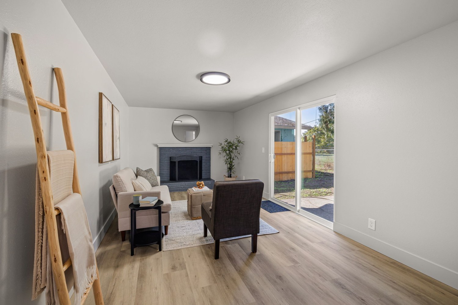 Elfyer - Springfield, OR House - For Sale
