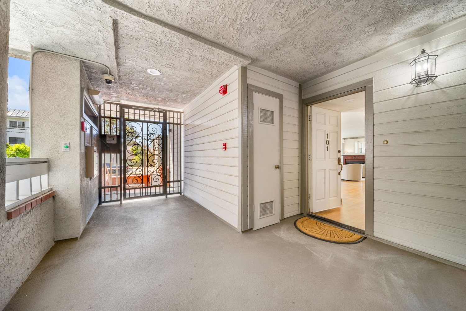 Elfyer - Pasadena, CA House - For Sale