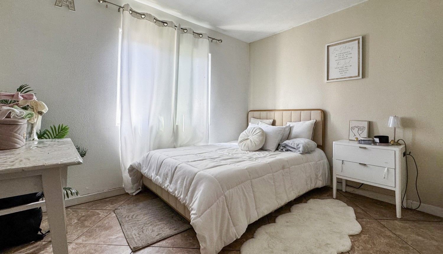 Elfyer - Ontario, CA House - For Sale