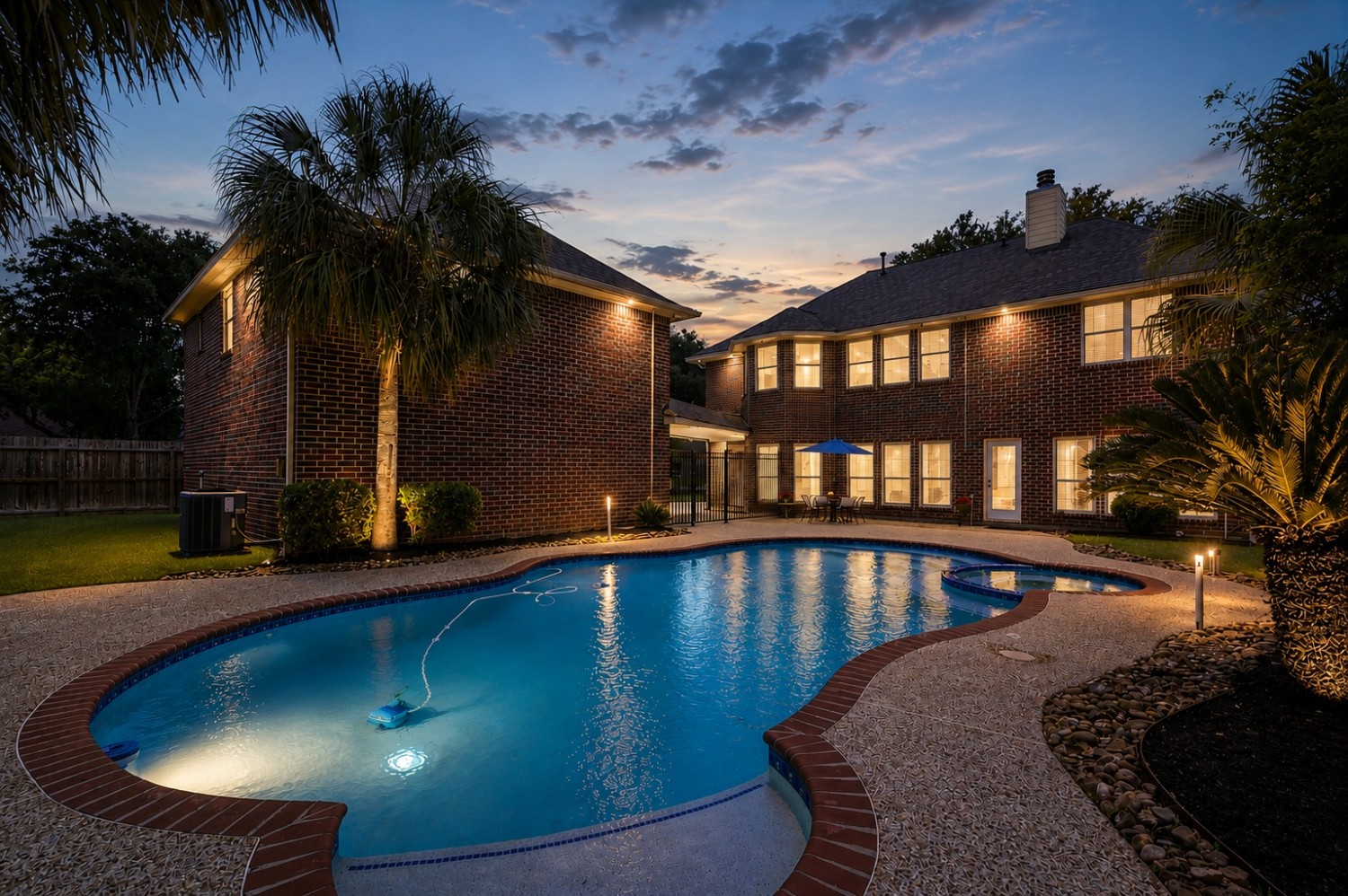 Elfyer - Jersey Village, TX House - For Sale