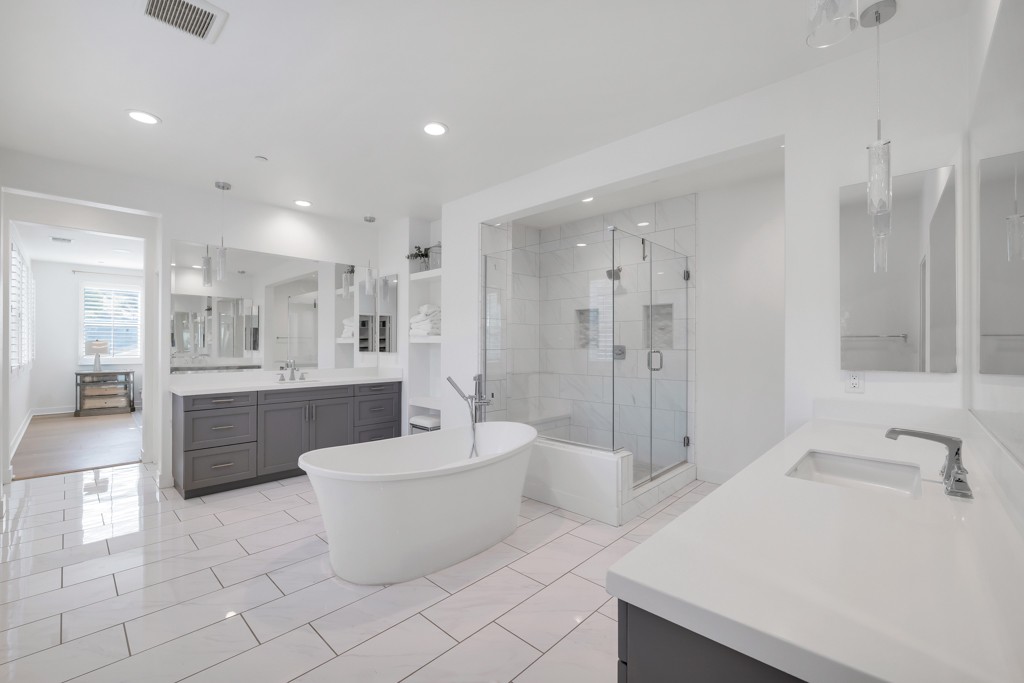 Elfyer - Canyon Country, CA House - For Sale