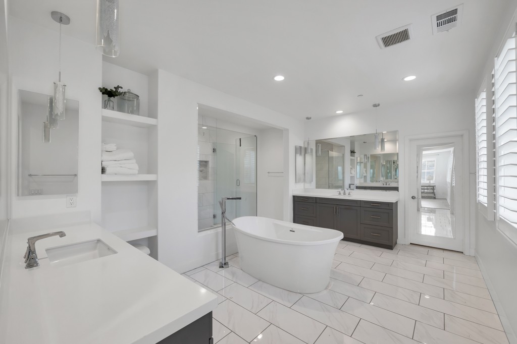 Elfyer - Canyon Country, CA House - For Sale