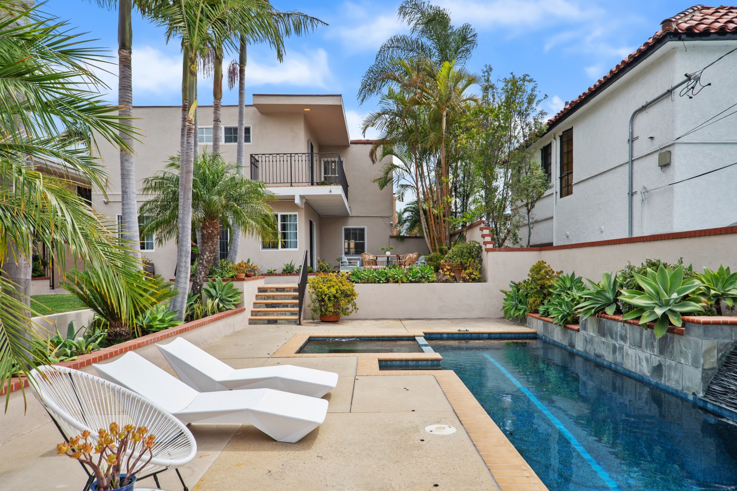 Elfyer - Long Beach, CA House - For Sale