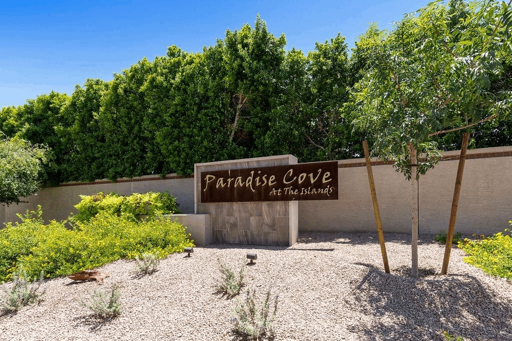 1517 W Redondo Dr