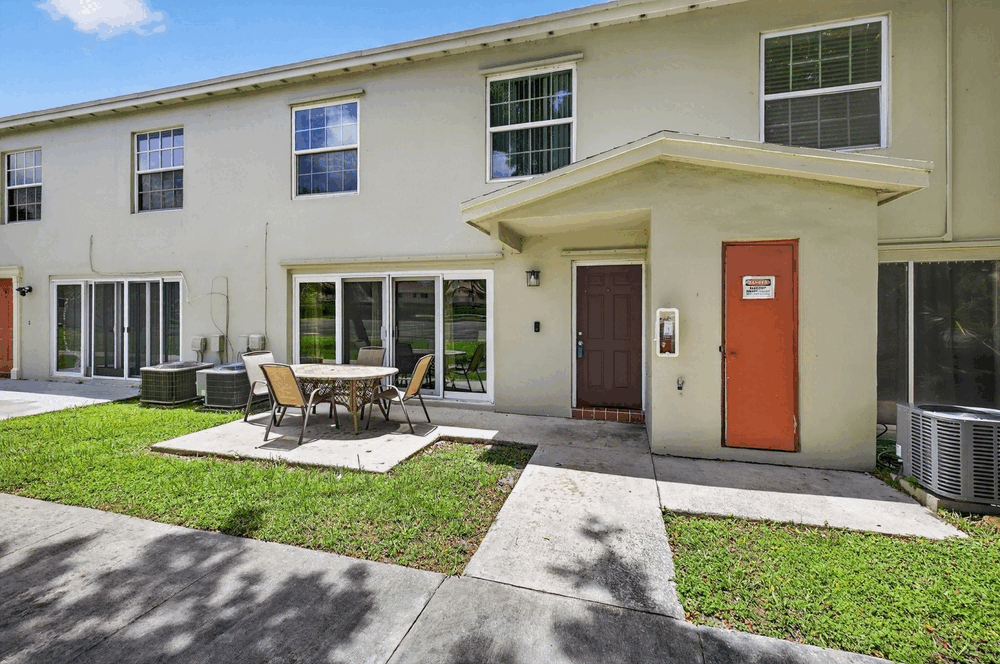 5850 NW 57th Ave Apt 5