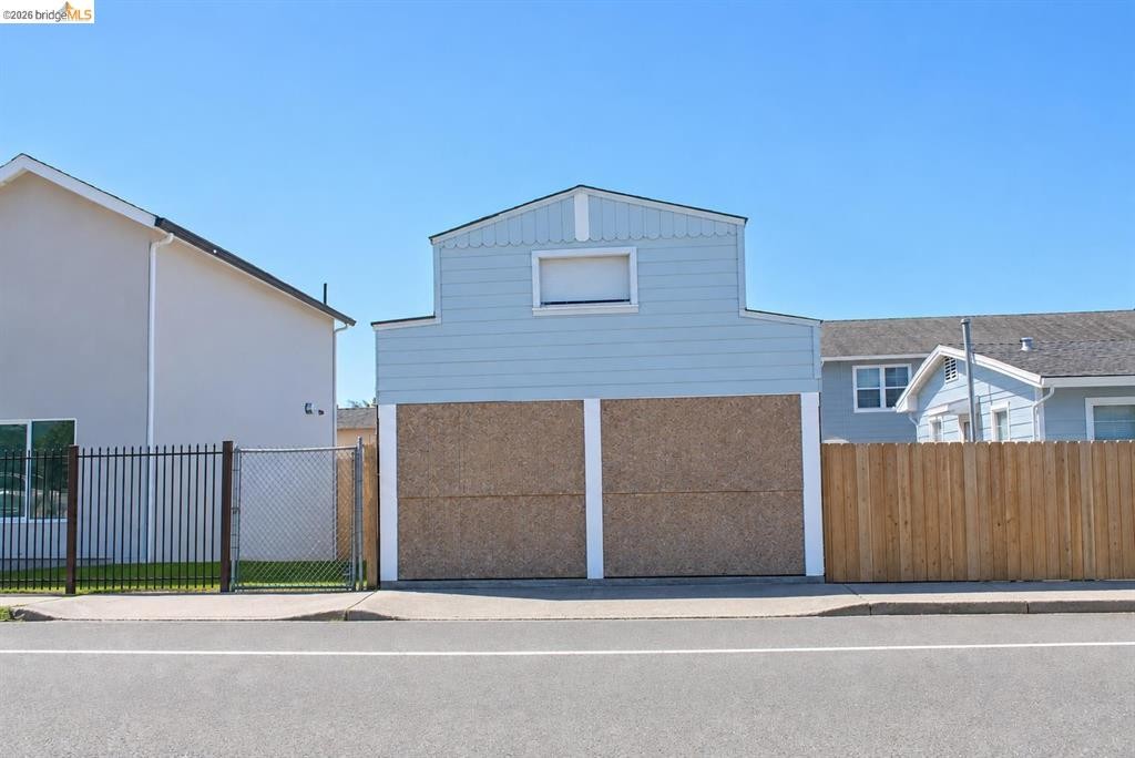 Elfyer - San Pablo, CA House - For Sale