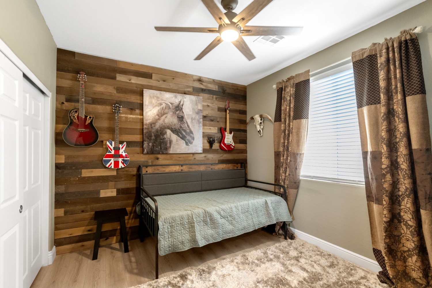 Elfyer - North Las Vegas, NV House - For Sale