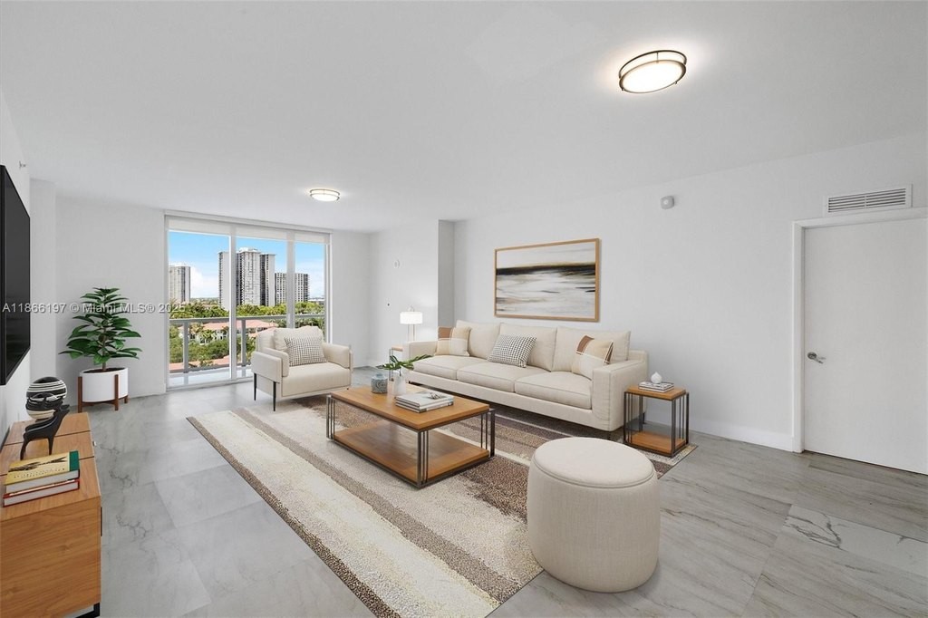 Elfyer - Aventura, FL House - For Sale