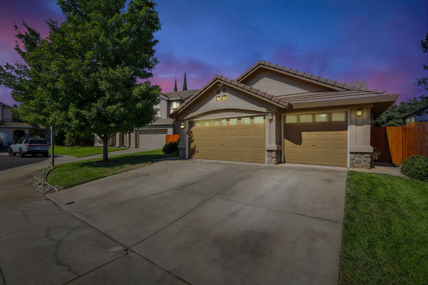 Elfyer - Elk Grove, CA House - For Sale