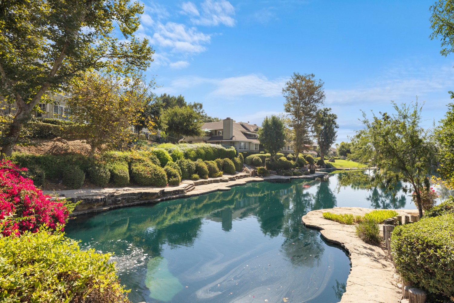 Elfyer - Azusa, CA House - For Sale