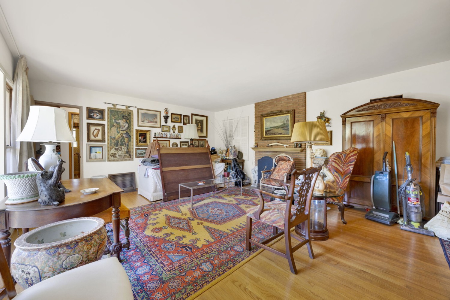 Elfyer - Glendale, CA House - For Sale