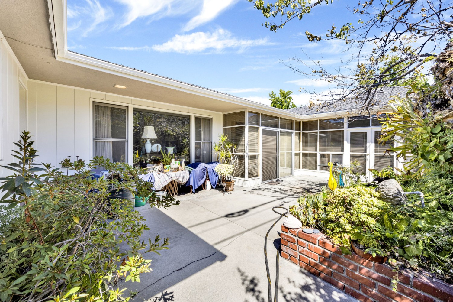 Elfyer - Glendale, CA House - For Sale