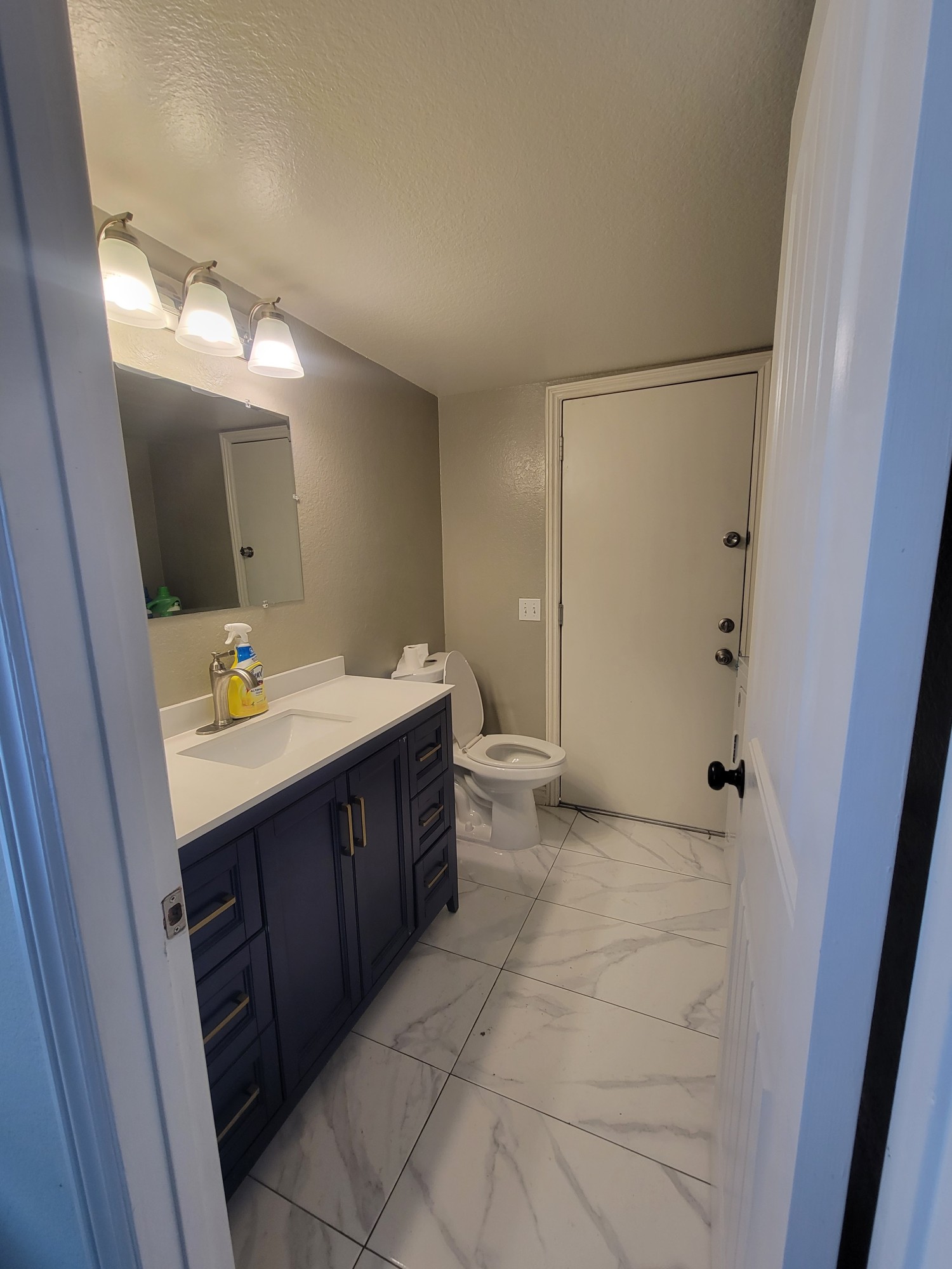 Elfyer - Moreno Valley, CA House - For Sale