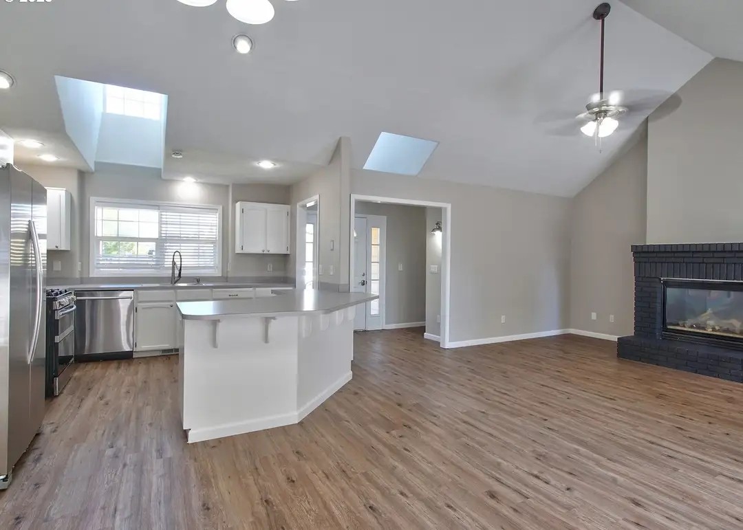Elfyer - McMinnville, OR House - For Sale