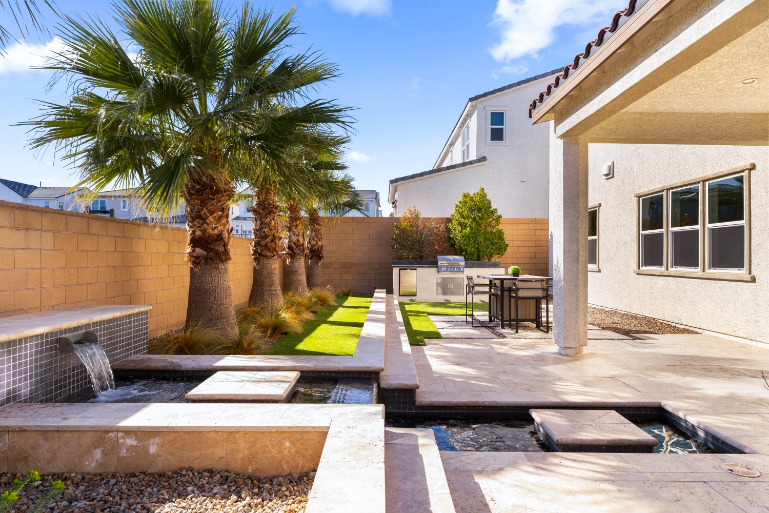 Elfyer - Las Vegas, NV House - For Sale