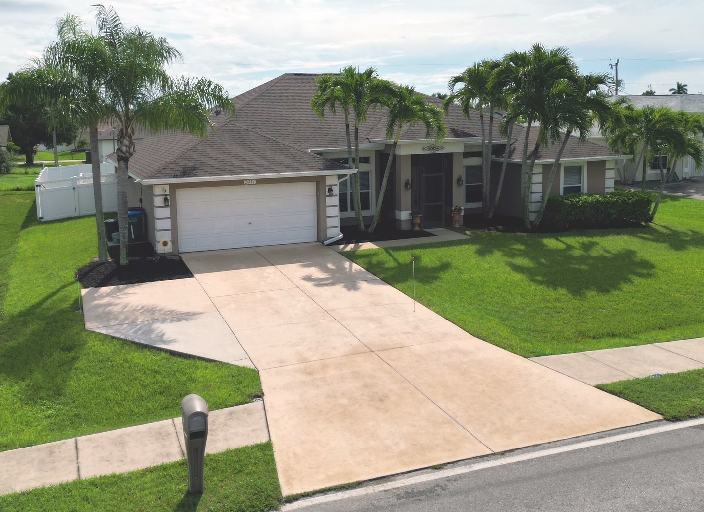 Elfyer - Cape Coral, FL House - For Sale