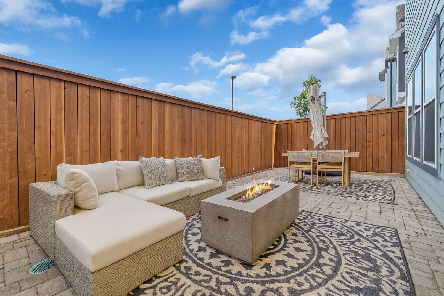 Elfyer - Houston, TX House - For Sale