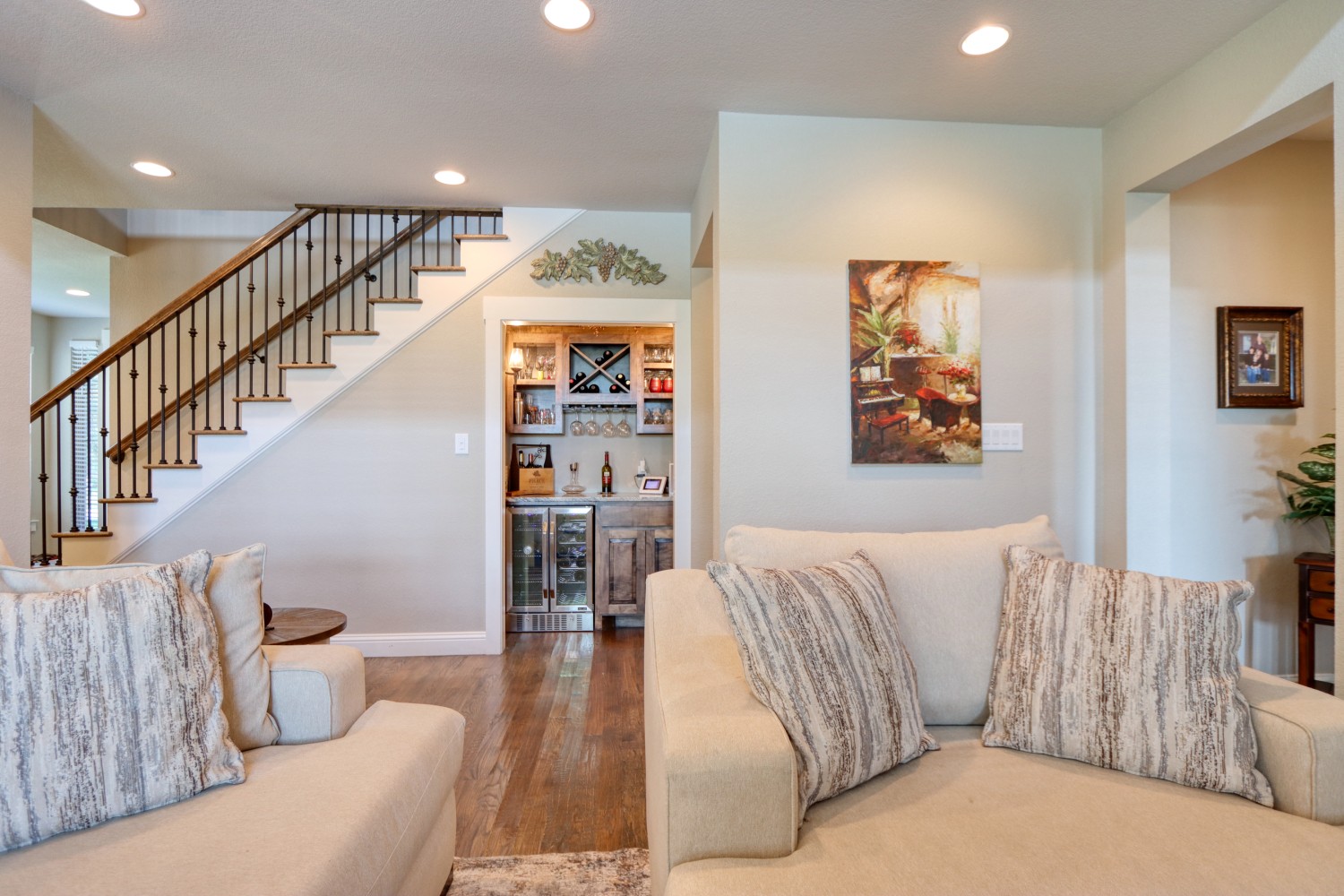 Elfyer - Ennis, TX House - For Sale