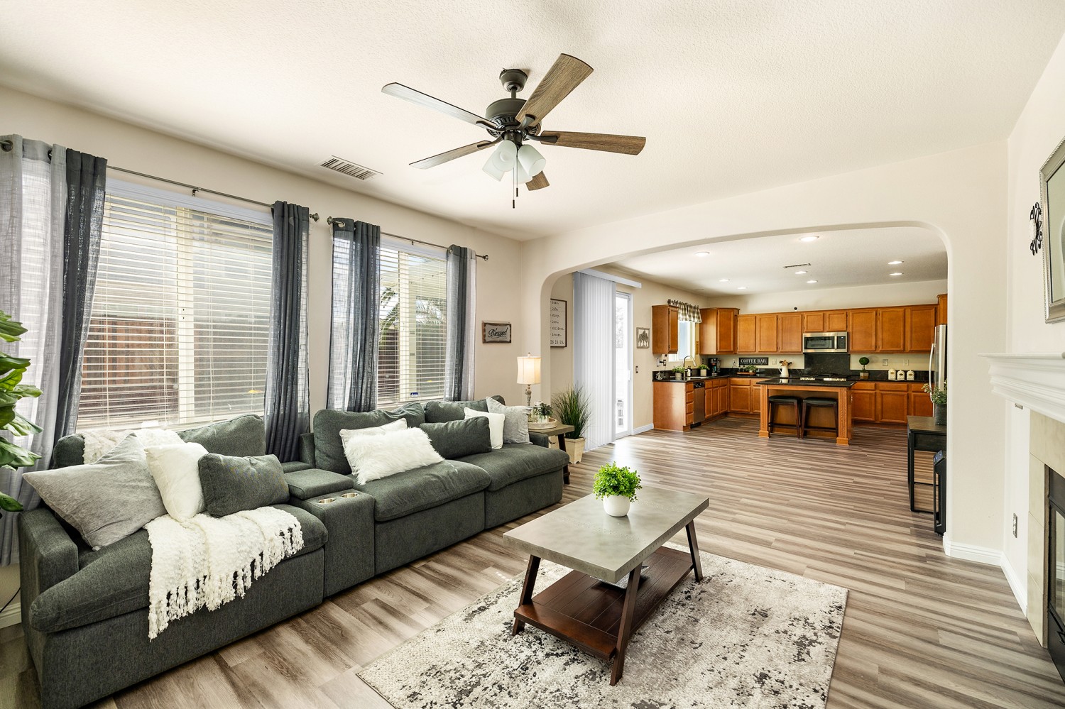 Elfyer - Hemet, CA House - For Sale