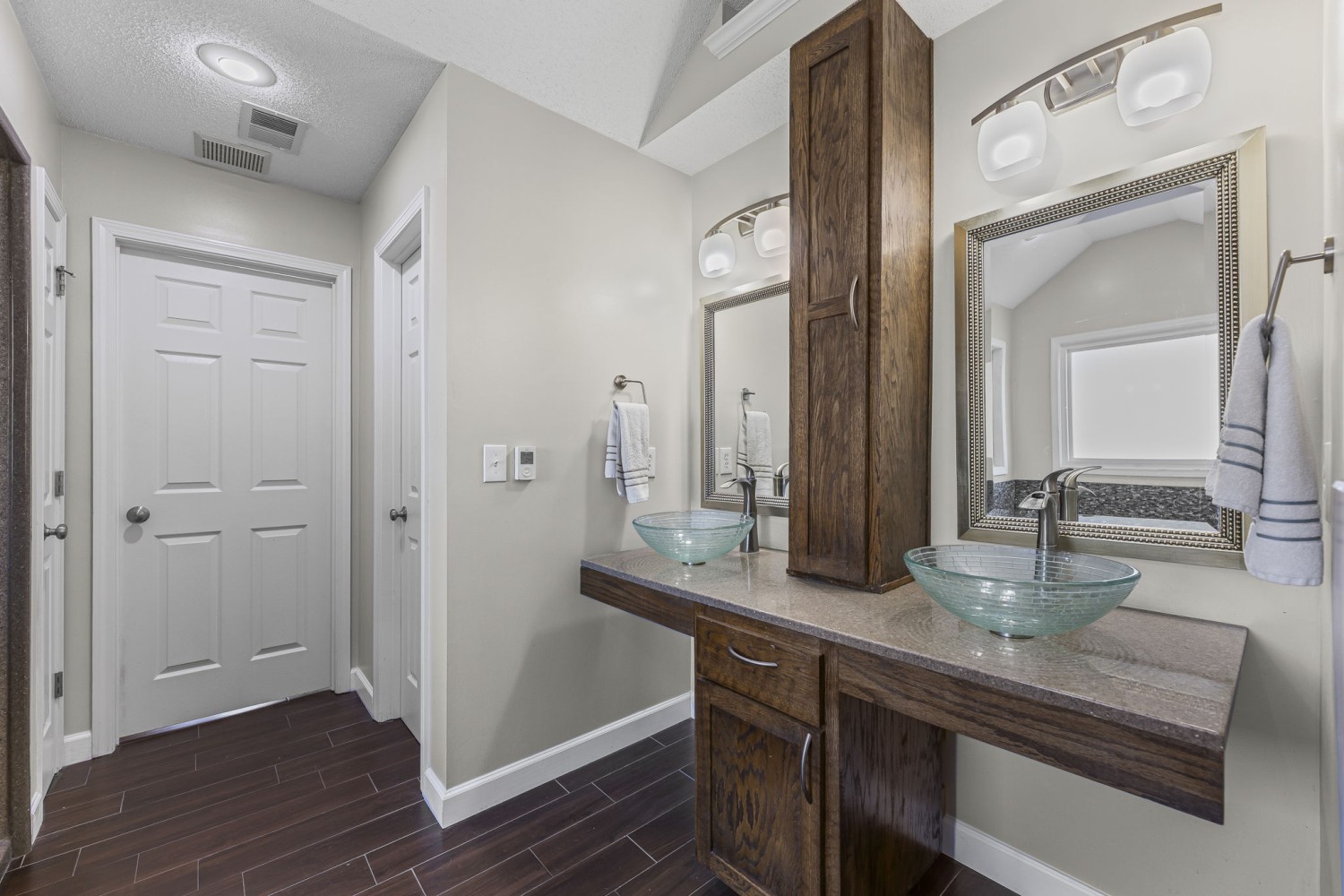 Elfyer - Olathe, KS House - For Sale