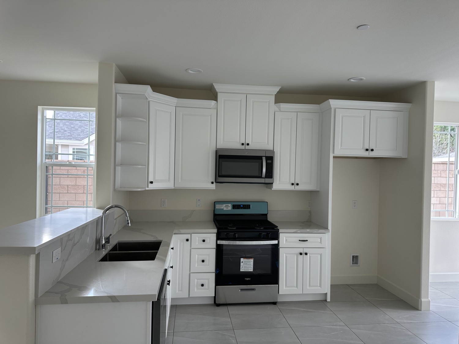 Elfyer - Riverside, CA House - For Sale