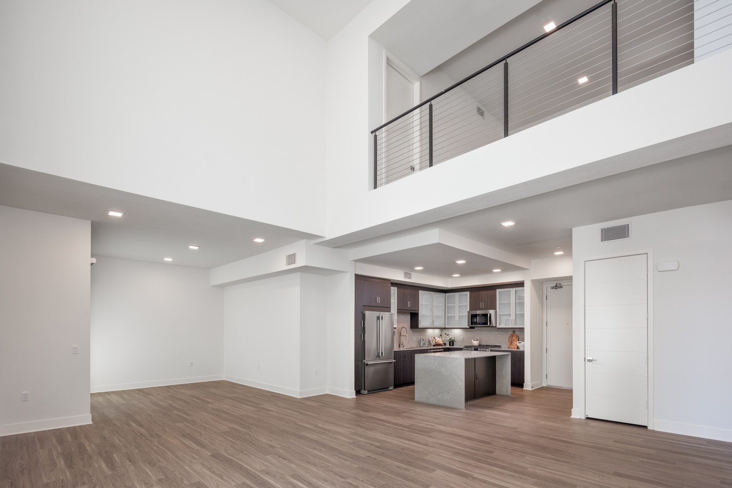 Elfyer - Canoga Park, CA House - For Sale