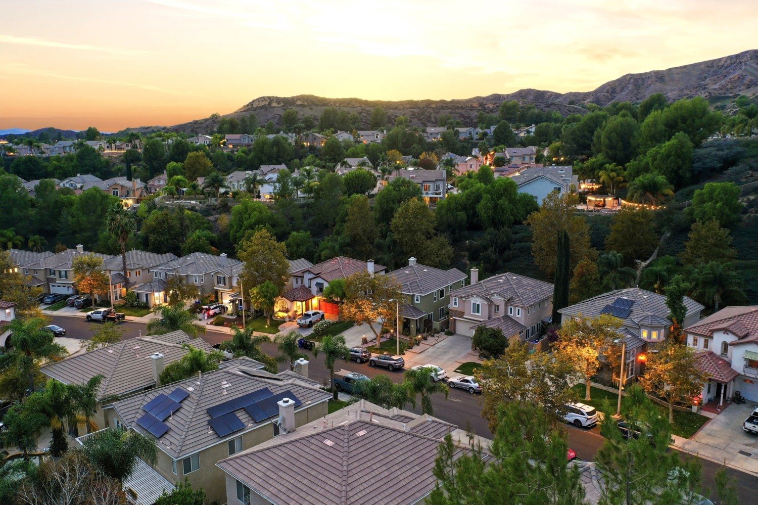 Elfyer - Santa Clarita, CA House - For Sale