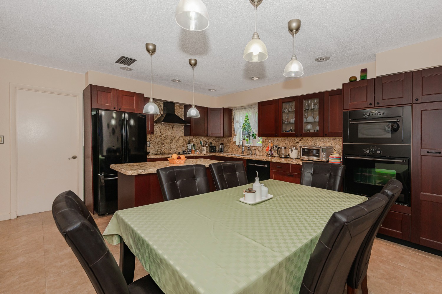 Elfyer - Cooper City, FL House - For Sale