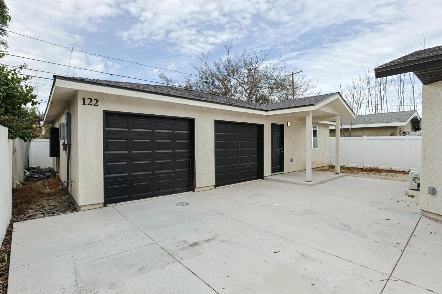 Elfyer - Santa Ana, CA House - For Sale