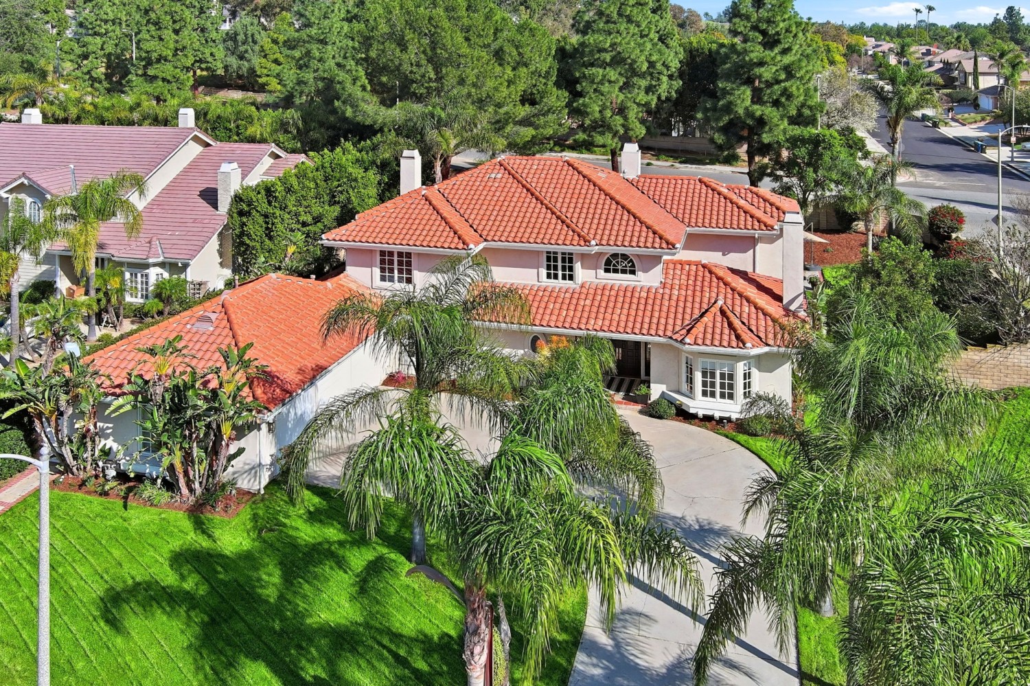 Elfyer - Chatsworth, CA House - For Sale