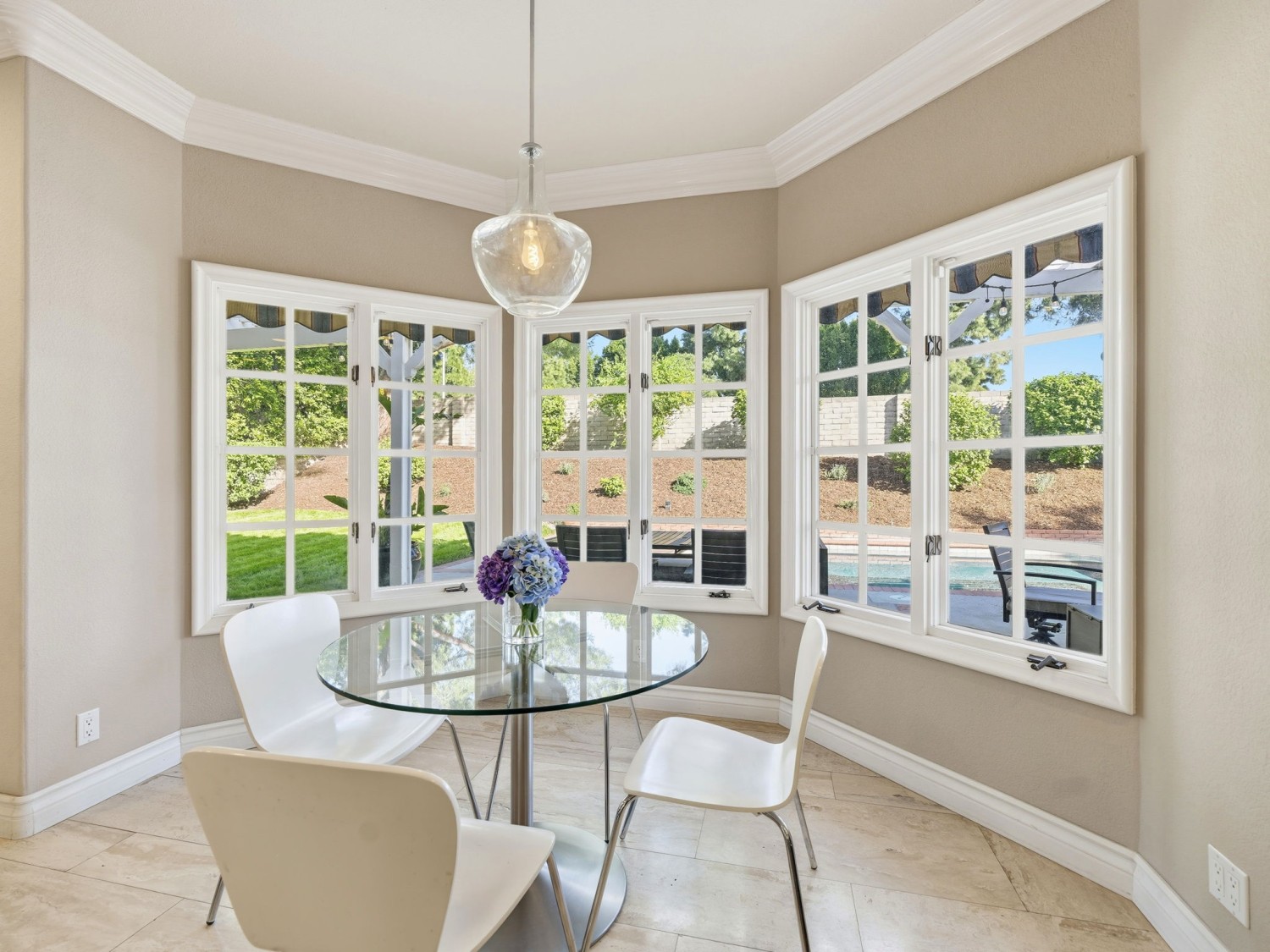 Elfyer - Chatsworth, CA House - For Sale