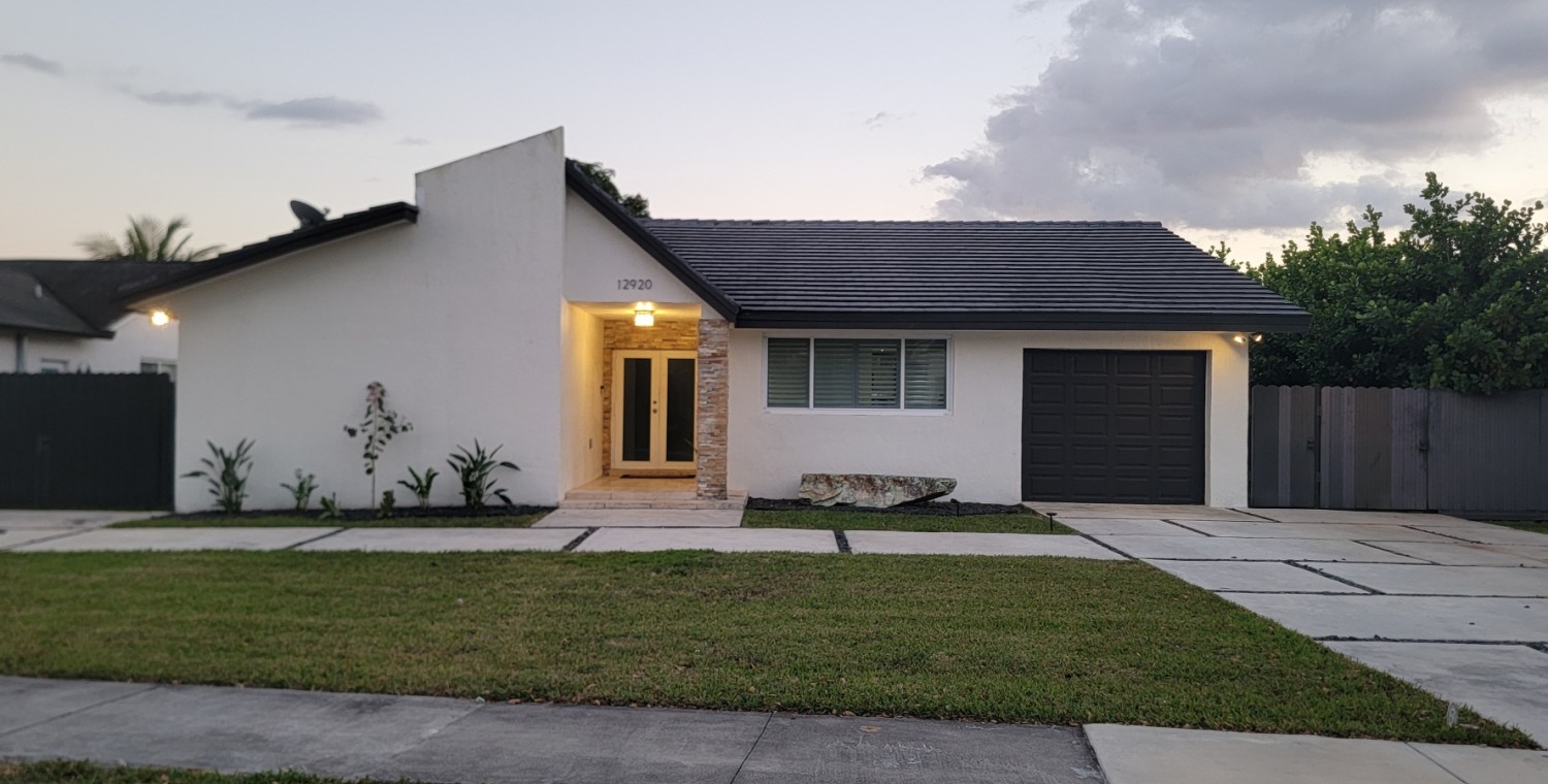 Elfyer - Miami, FL House - For Sale