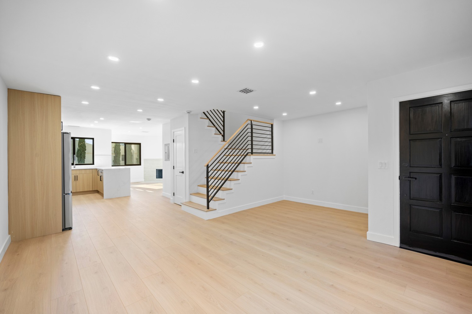 Elfyer - Glendale, CA House - For Sale