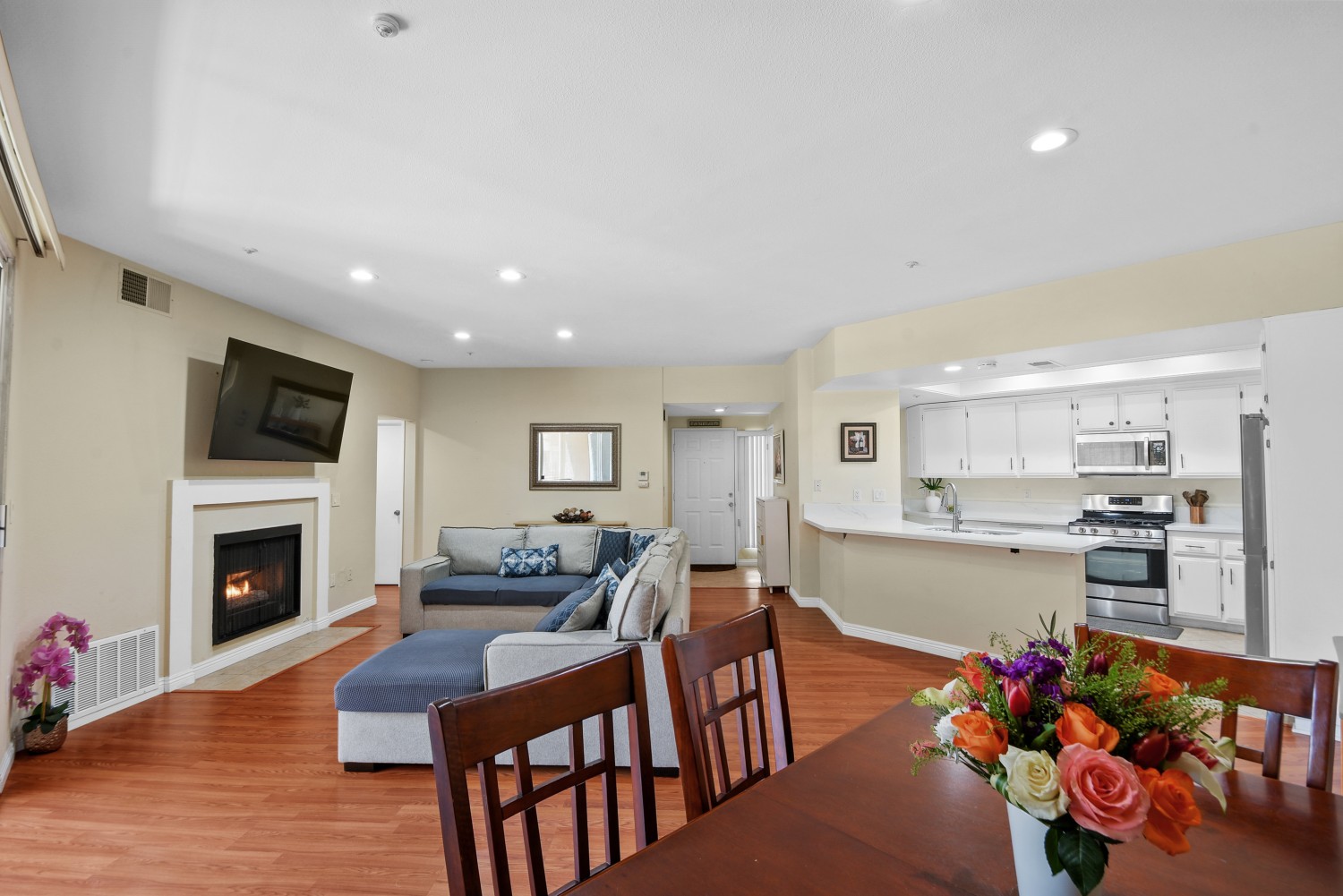 Elfyer - Garden Grove, CA House - For Sale