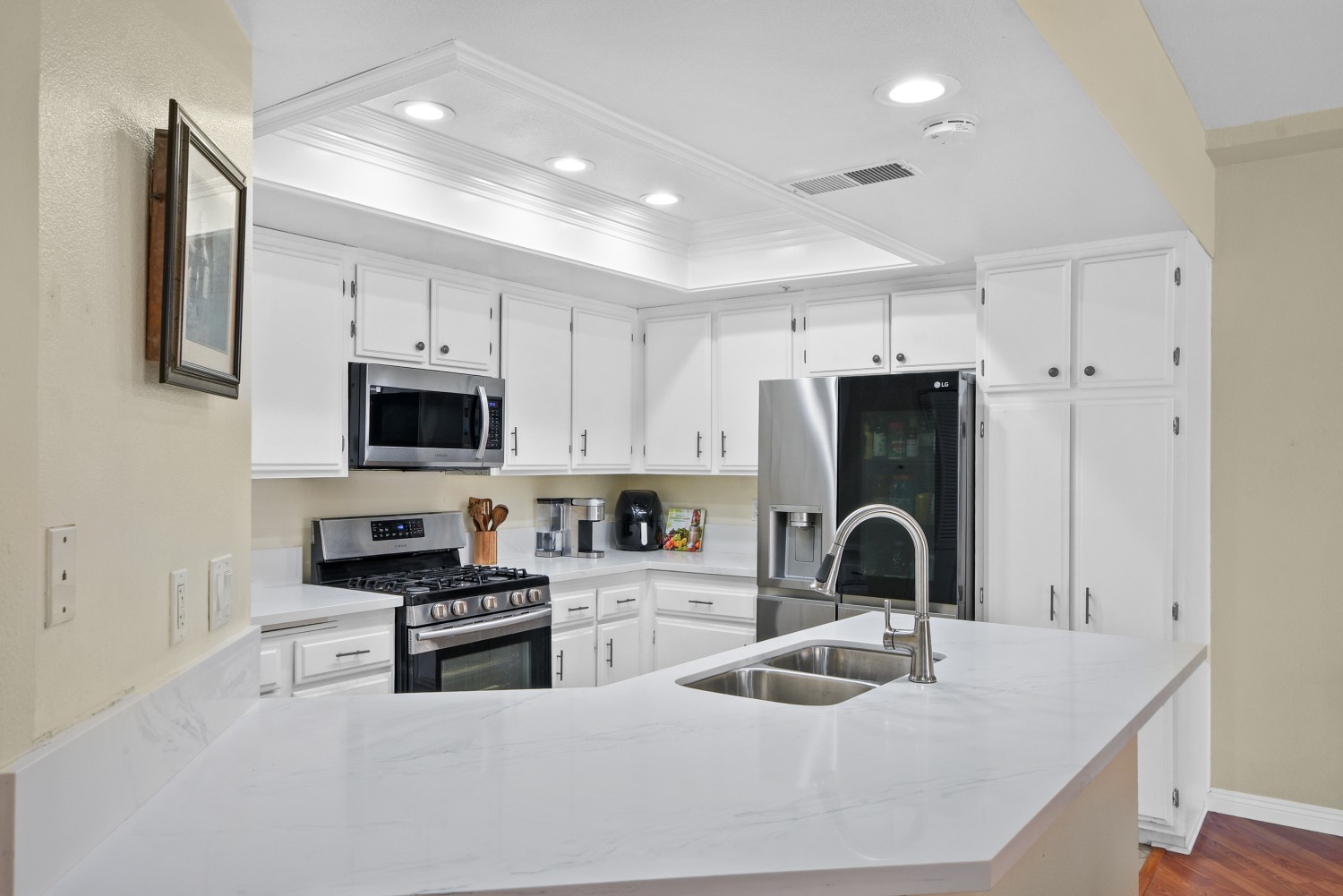 Elfyer - Garden Grove, CA House - For Sale