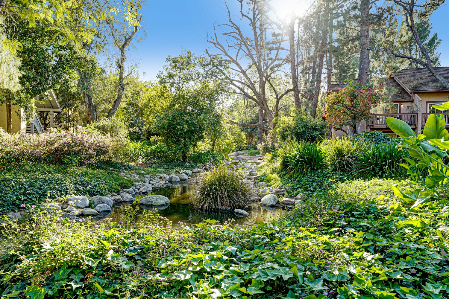 Elfyer - Canoga Park, CA House - For Sale