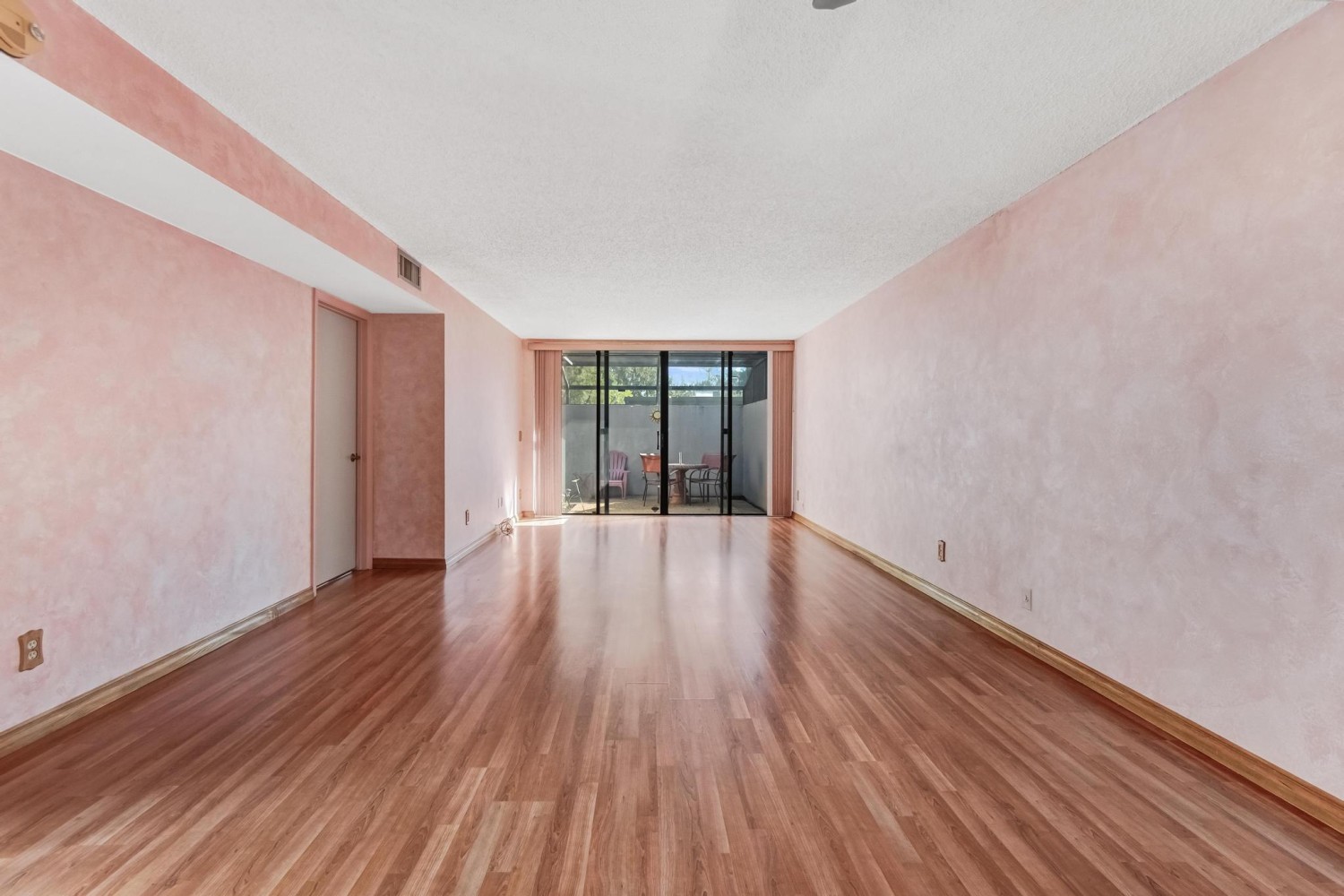 Elfyer - Pembroke Pines, FL House - For Sale