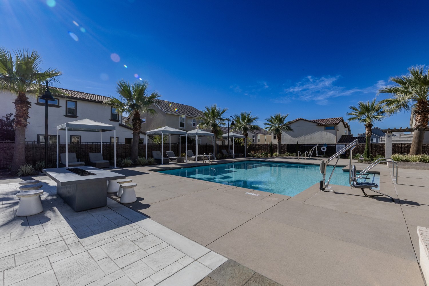 Elfyer - Fontana, CA House - For Sale