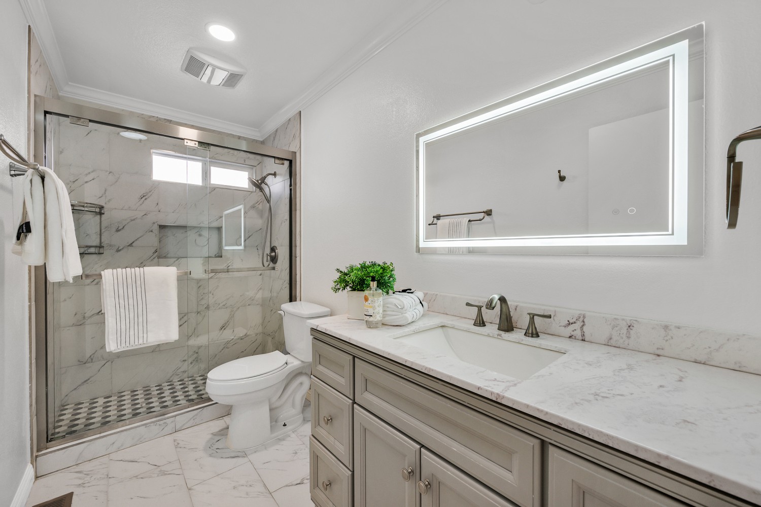 Elfyer - Union City, CA House - For Sale