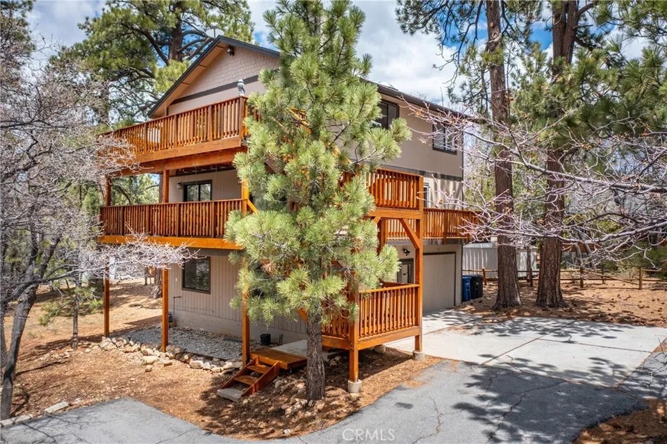 Elfyer - Big Bear City, CA House - For Sale