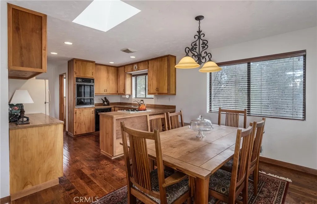 Elfyer - Big Bear City, CA House - For Sale