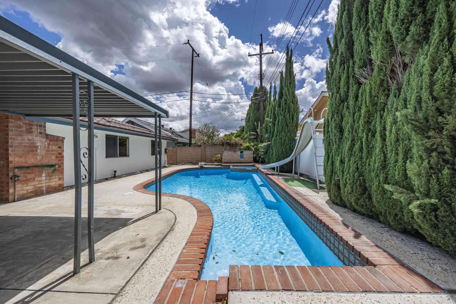 Elfyer - Tustin, CA House - For Sale