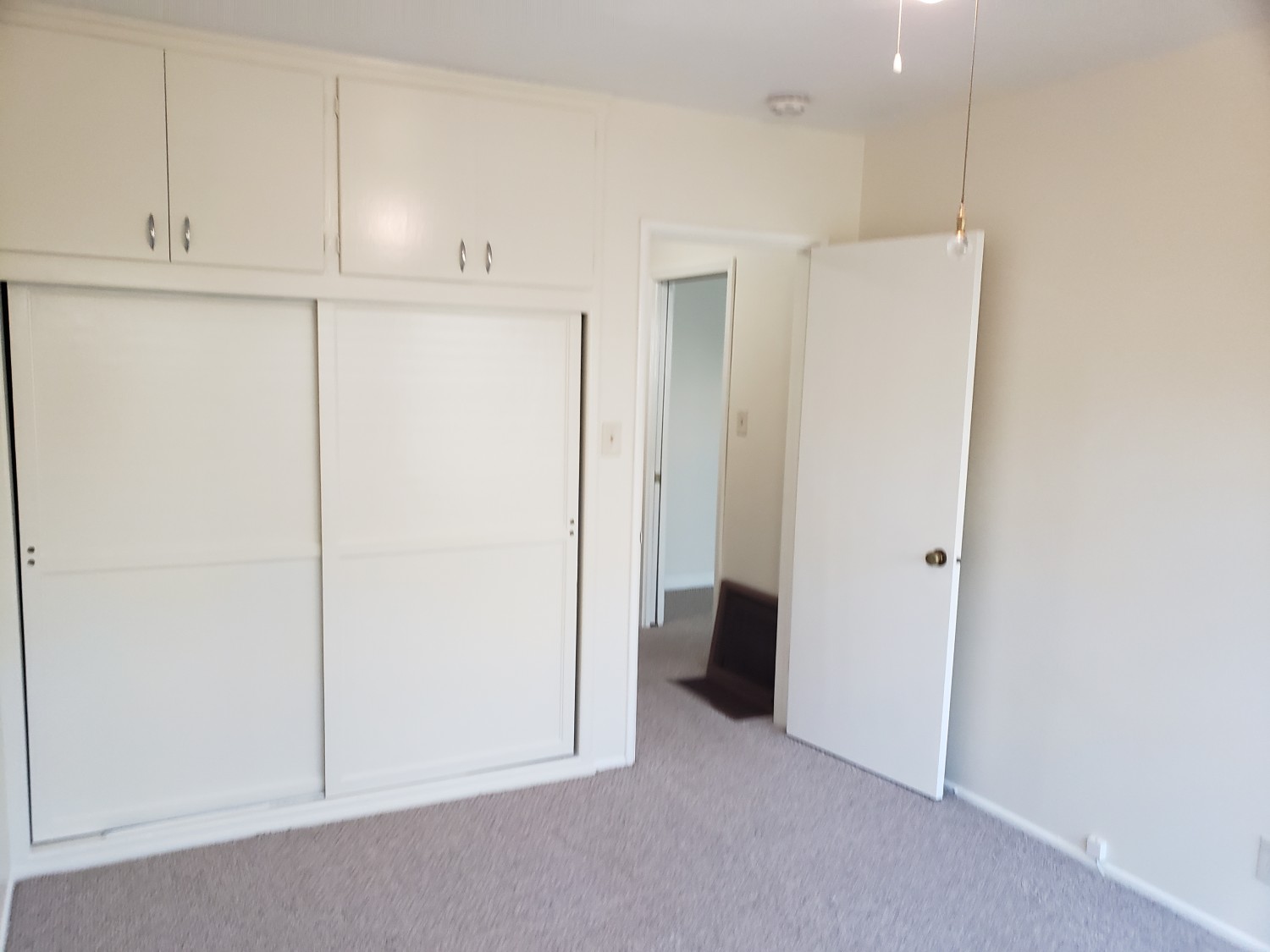 Elfyer - Long Beach, CA House - For Sale