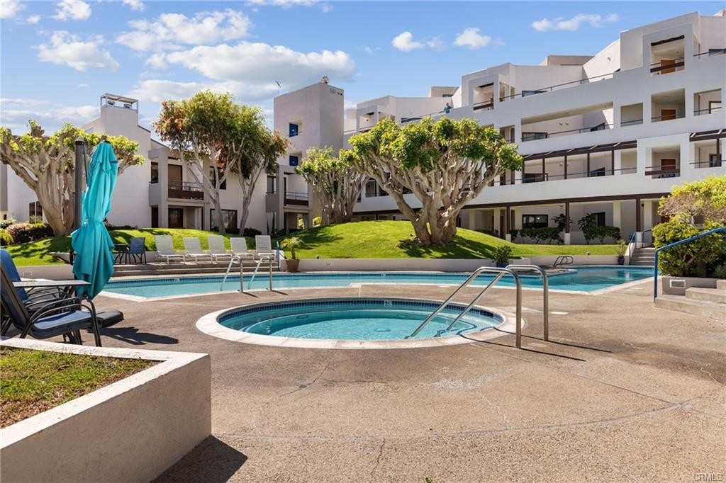 Elfyer - Redondo Beach, CA House - For Sale